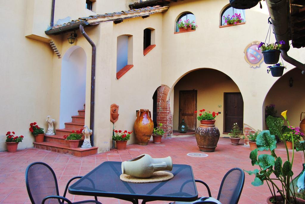 Il Colombaio, Siena -Appartamenti E Camere- Isola d'Arbia Luaran gambar