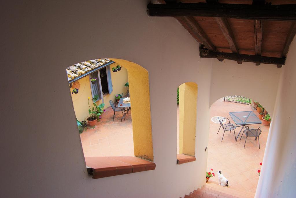 Il Colombaio, Siena -Appartamenti E Camere- Isola d'Arbia Luaran gambar
