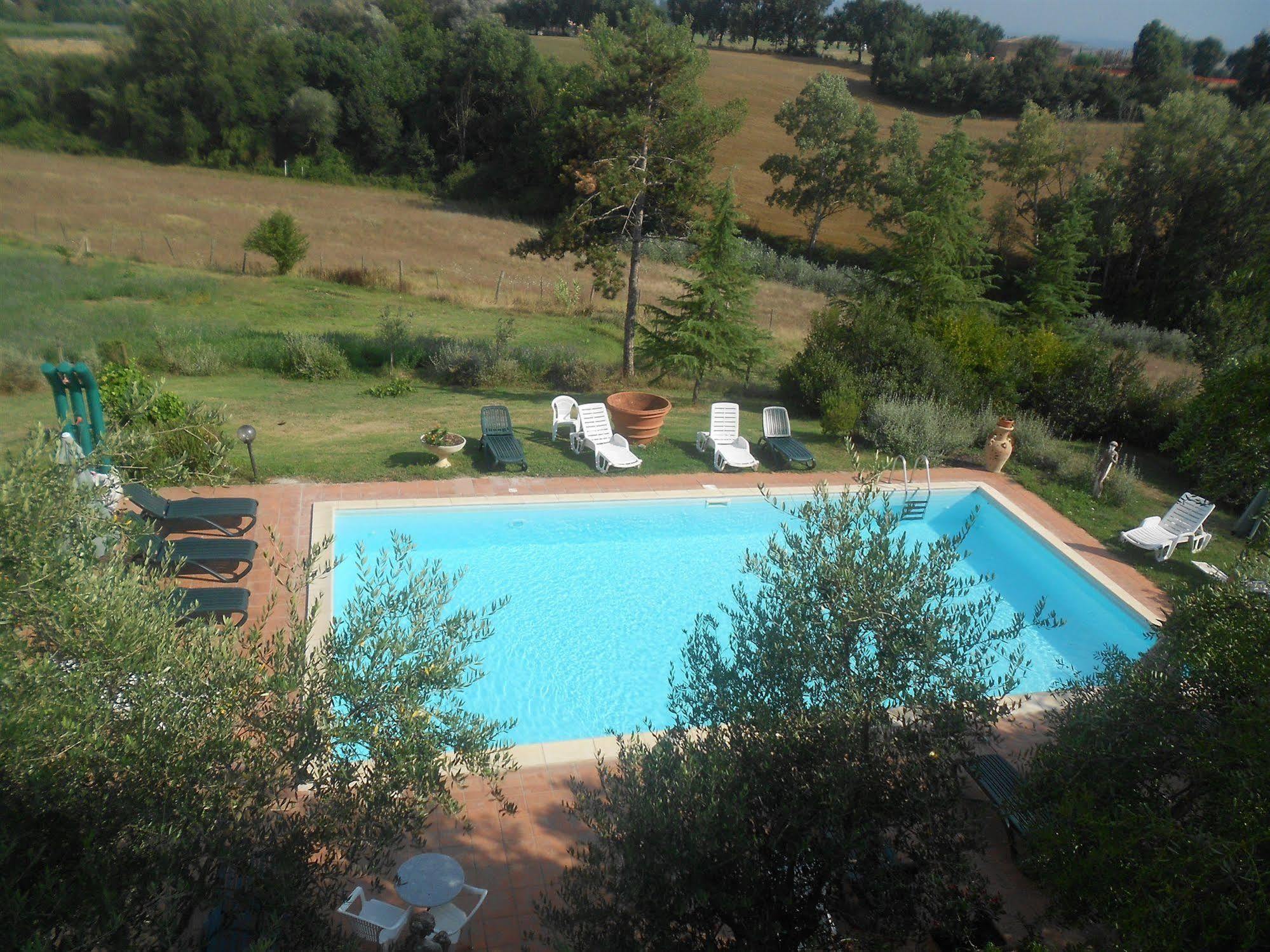 Il Colombaio, Siena -Appartamenti E Camere- Isola d'Arbia Luaran gambar